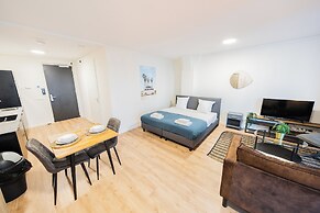 Alphabet Apartments The Hendrik