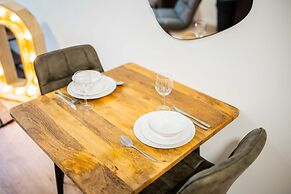 Alphabet Apartments The Hendrik