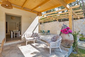 3506 Villa Althea by Barbarhouse