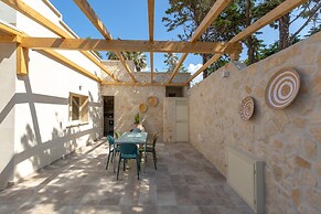 3506 Villa Althea by Barbarhouse