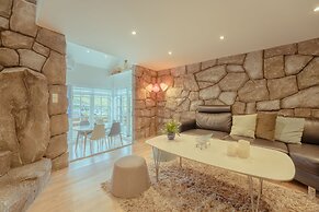 Luxurious Farm House | Á Snætu | Unique