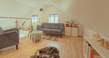 Luxurious Farm House | Á Snætu | Unique