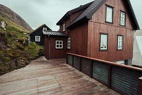 Breathtaking View | 5-Br House | Scenic Village