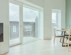 Delightful 2 Bedroom Apt | Balcony | Parking