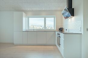 New 2 Br Apt | Ocean View