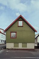 Charming 3 Br Home | Scenic Village | Nature