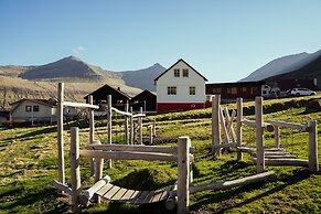 Lovely 4-Br House | Sea View | Nature