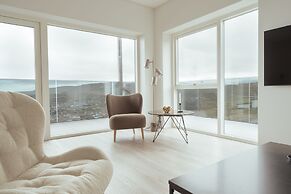 Nordic Swan Aparthotel | Seaview| Stunning 2Br Apt