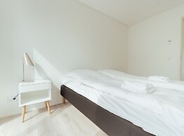 Nordic Swan Aparthotel | Seaview| Stunning 2Br Apt