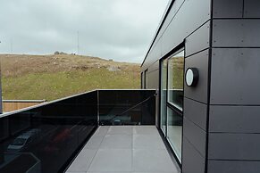 Nordic Swan Aparthotel | Seaview| Stunning 2Br Apt