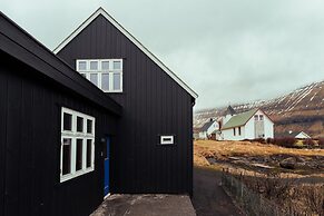 Charming 3 Bedroom House In A Peaceful Village