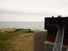 Stunning 1-Bedroom Apt With Breathtaking Scenery