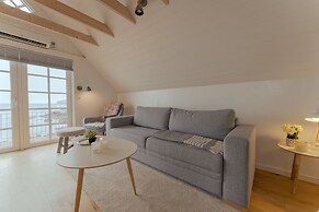 Unique Boathouse By The Foreshore | Sea View