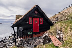 Unique Boathouse By The Foreshore | Sea View