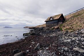 Unique Boathouse By The Foreshore | Sea View