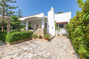 3553 Villa Cirenaica by Barbarhouse