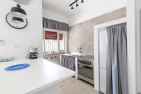 3553 Villa Cirenaica by Barbarhouse