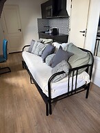 Rotterdam Inn
