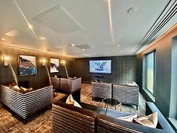 2-bed Luxury Apartment in Birmingham City Center