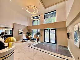 2-bed Luxury Apartment in Birmingham City Center