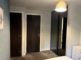 2-bed Luxury Apartment in Birmingham City Center