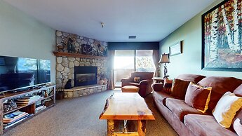 Bridges #108 2 Bedroom Condo by RedAwning