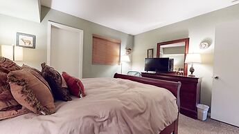 Bridges #108 2 Bedroom Condo by RedAwning