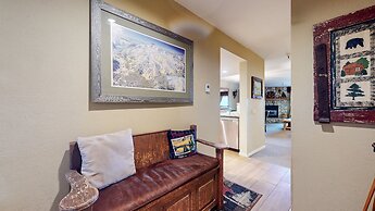 Bridges #108 2 Bedroom Condo by RedAwning