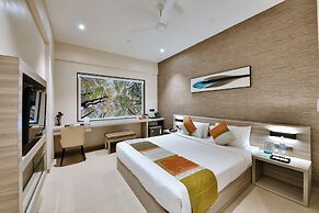 Click Hotel Pithampur