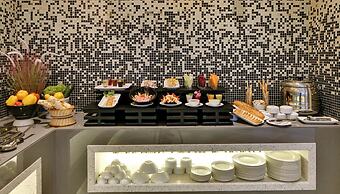 Click Hotel Pithampur