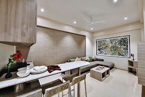 Click Hotel Pithampur