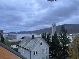 Nice Apartment Near to City Center of Tromso