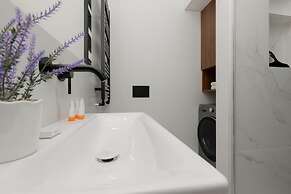 Apartment Emilii Plater 12 by Renters