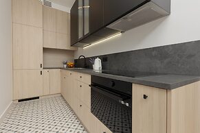 Apartment Emilii Plater 12 by Renters