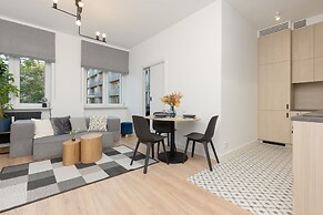 Apartment Emilii Plater 12 by Renters