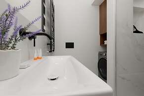 Apartment Emilii Plater 12 by Renters