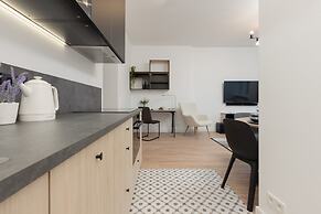 Apartment Emilii Plater 12 by Renters