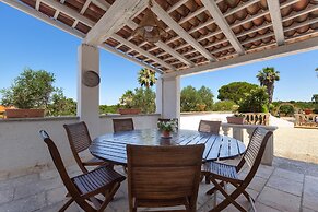 3593 Casina Cazzato by Barbarhouse