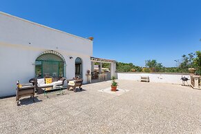 3593 Casina Cazzato by Barbarhouse