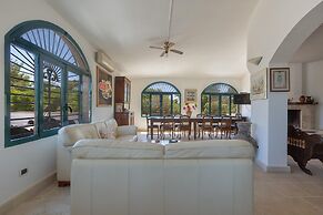 3593 Casina Cazzato by Barbarhouse