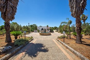 3593 Casina Cazzato by Barbarhouse