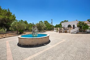 3593 Casina Cazzato by Barbarhouse