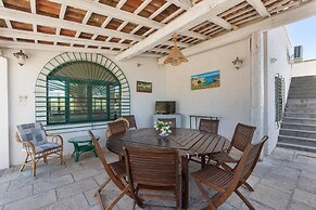 3593 Casina Cazzato by Barbarhouse