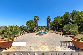 3593 Casina Cazzato by Barbarhouse