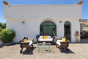 3593 Casina Cazzato by Barbarhouse