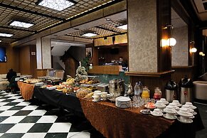 RAZANE HÔTEL