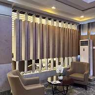 Elegant Hotel & Suites by City Green