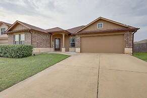 Private Patio: Modern Killeen Vacation Rental!