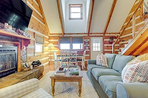 Mountain View Cabin w/ Hot Tub: 27 Mi to Asheville