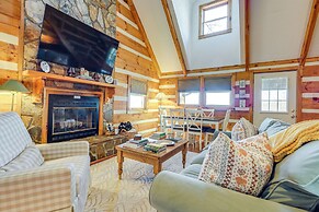 Mountain View Cabin w/ Hot Tub: 27 Mi to Asheville